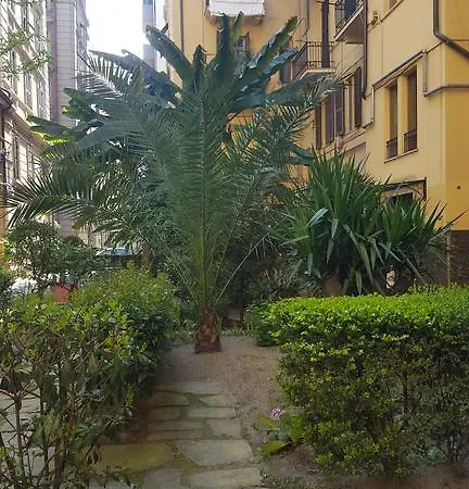 A Porta Rocca Πανσιόν